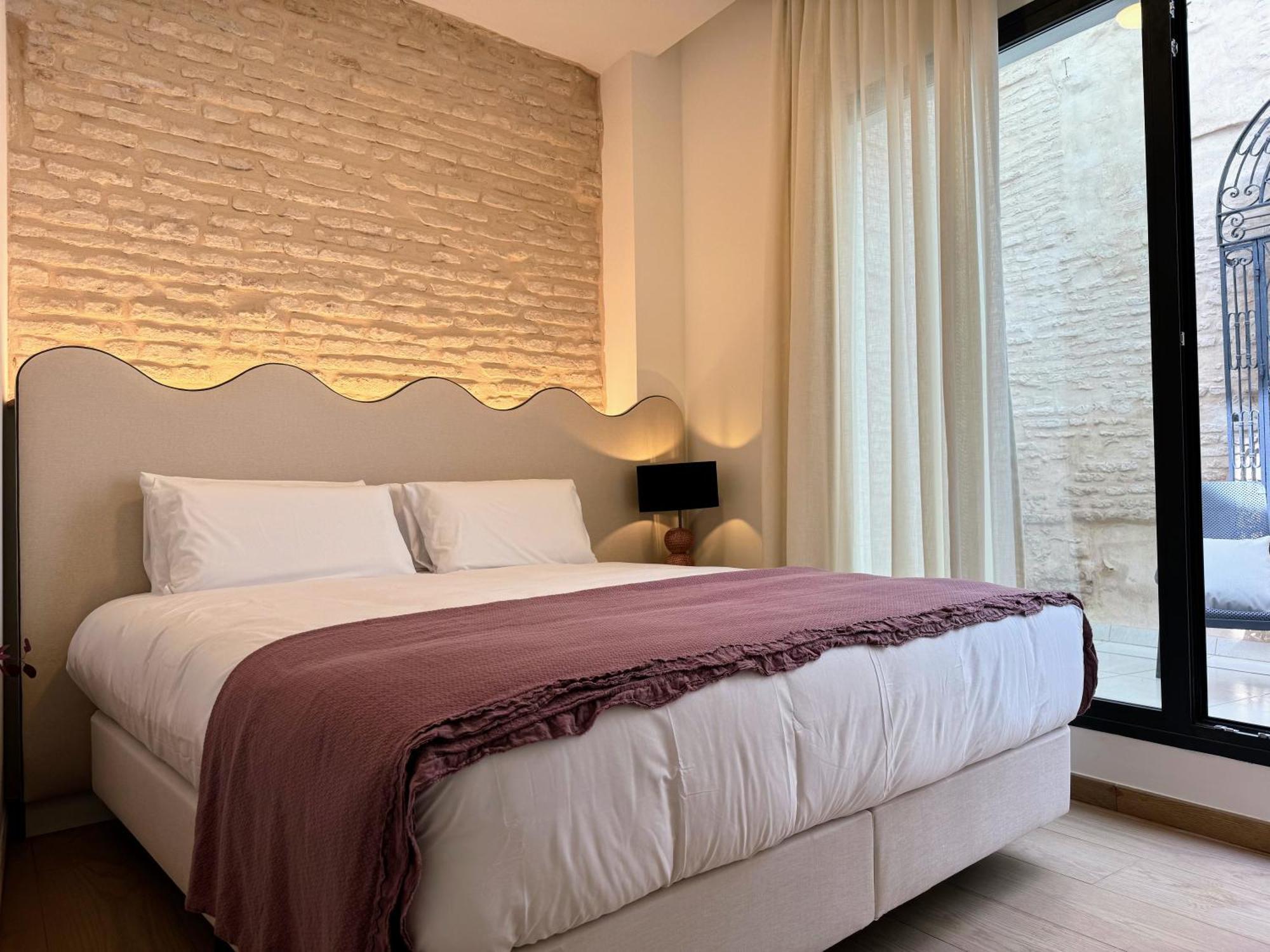 Redes Royale Apartments By Misterhost Seville Exterior photo